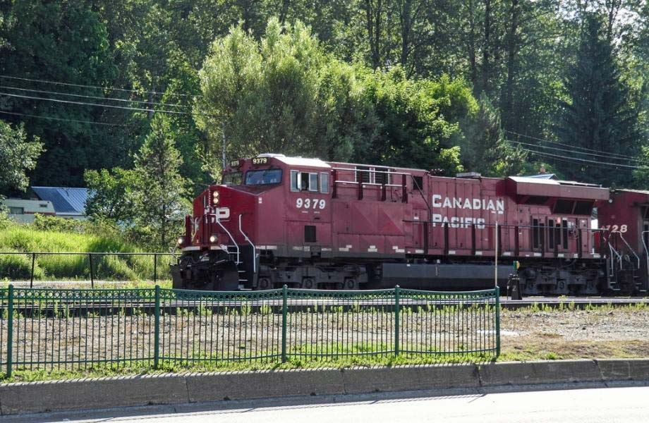 Canadian Pacific locomotive 9379.