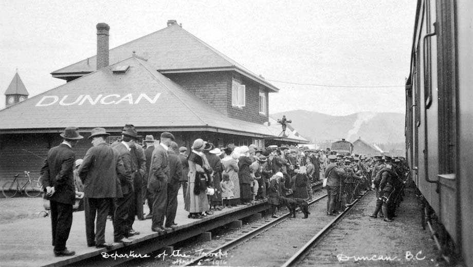 Troops depart from the Duncan train station during the First World War.