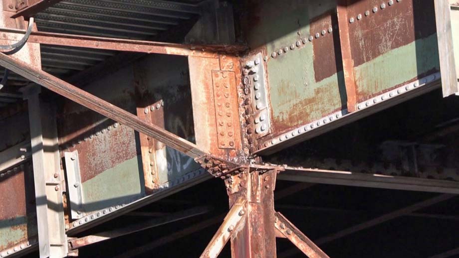 Arlington Bridge shows steel corrosion.